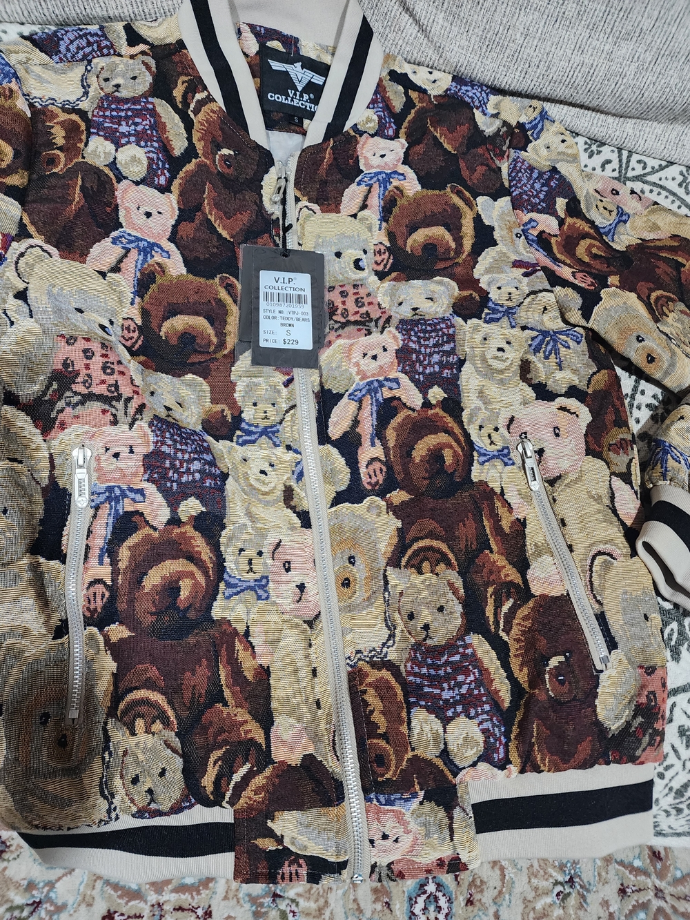 V.I.P. Collection Men's Teddy/Bear Pattern Varsity Bomber Jacket Size S - Picture 5 of 10